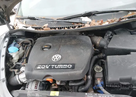 2004 Volkswagen New Beetle Gls z USA, uszkodzony, nr VIN 3VWCD31C94M412574